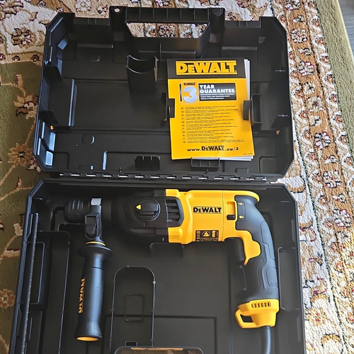 Dewalt 230v corded - dewalt, hammer